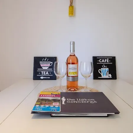 118 A - Flat Near Avenida 아파트 *