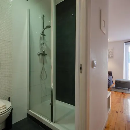 Flat Near Avenida Apartment